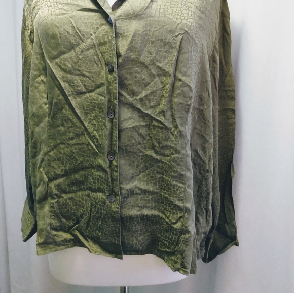 Talbots Pure Silk Button down shirt top Blouse green flowy lightweight luxury - Picture 2 of 5